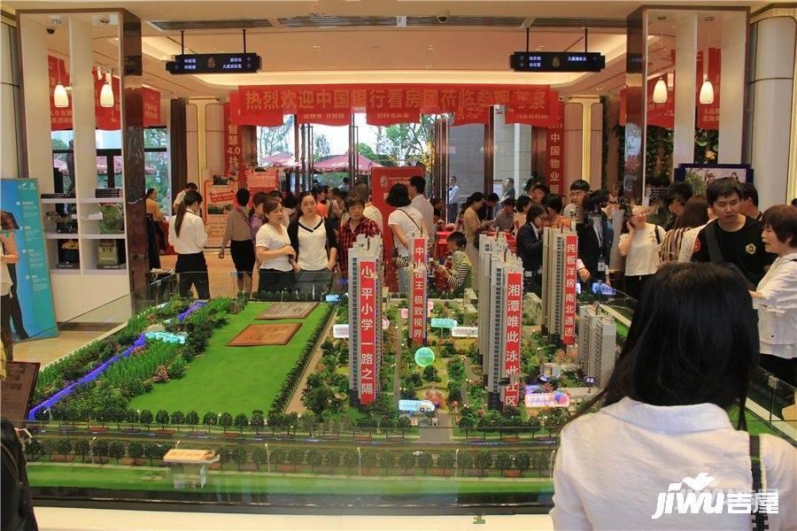 碧桂园大学印象售楼处3